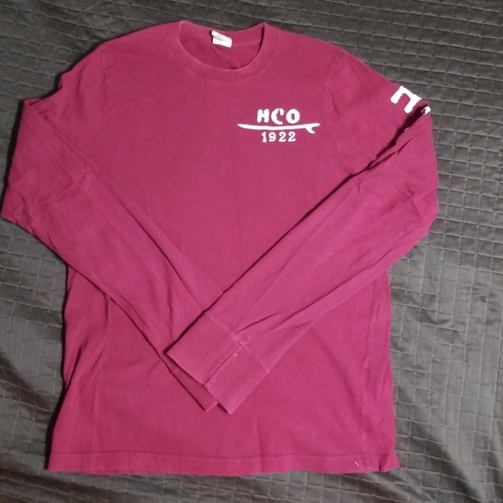 Hollister long sleeve tee